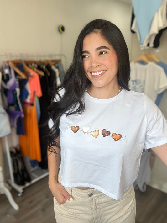 Camiseta corta corazones